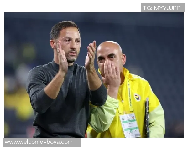 费内巴切主帅特德斯科生病坚持现场指挥遭医生劝阻引关注